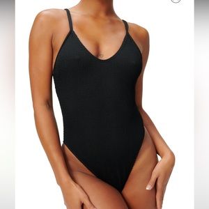 NWOT GOOD AMERICAN ALWAYS FITS ONE-PIECE SWIMSUIT Color Black Size 5/6